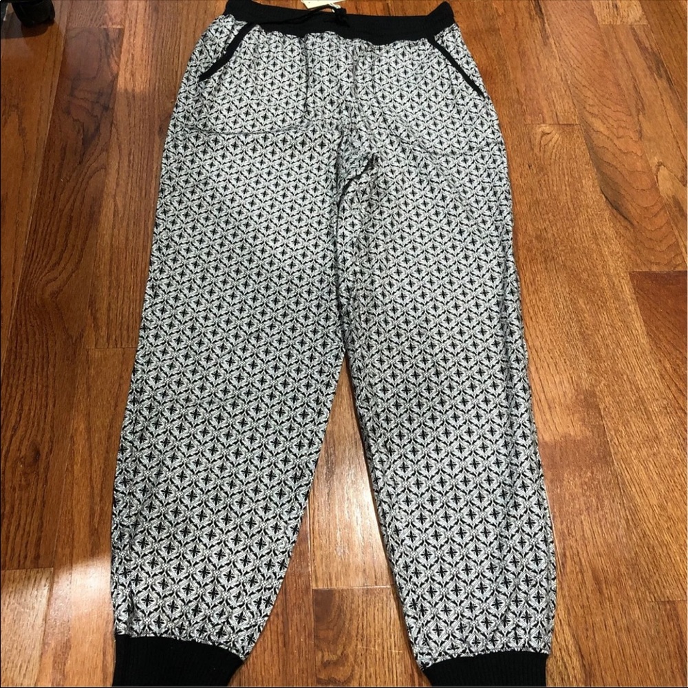 Max studio flows pants